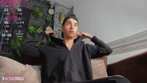 Dallen Grant online show from October 31, 12:08 pm