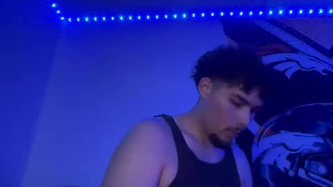 Snapshot of damiam_xj chatting on December 22, 11:20 pm damiam xj online show from December 22, 11:20 pm