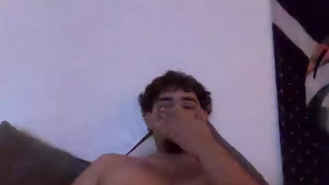 Snapshot of damiam_xj chatting on December 15, 11:09 pm damiam xj online show from December 15, 11:09 pm