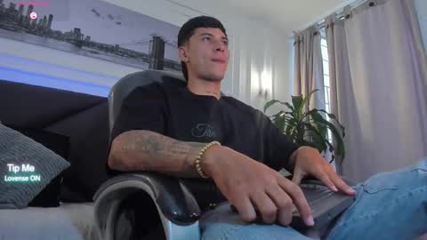 DAMIAN online show from March 1, 8:08 pm