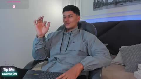 DAMIAN online show from February 10, 12:54 pm