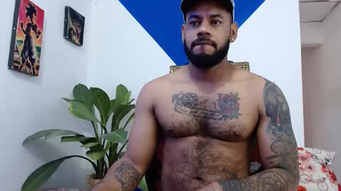 Snapshot of damian64436171 chatting on January 15, 2:46 pm damian64436171 online show from January 15, 2:46 pm