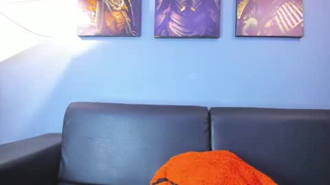 Damian Oliver online show from March 25, 5:44 am