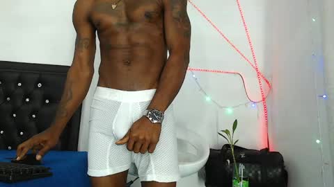 damian_hart_24cm online show from March 27, 12:06 pm