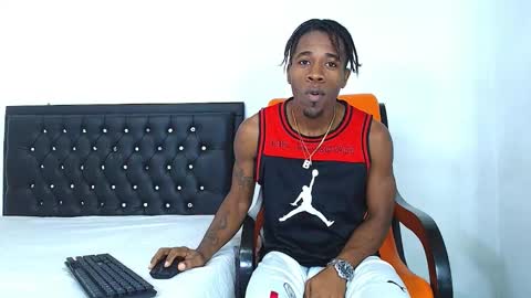 Snapshot of damian_hart_24cm chatting on January 23, 12:41 pm damian_hart_24cm online show from January 23, 12:41 pm