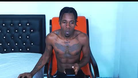 Snapshot of damian_hart_24cm chatting on December 18, 10:40 am damian_hart_24cm online show from December 18, 10:40 am