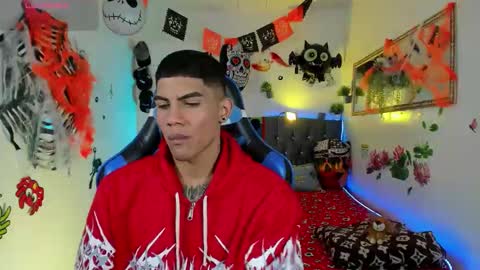 Damian online show from October 22, 3:10 am