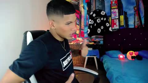 Damian online show from December 4, 3:04 am