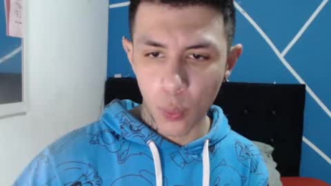 damiansexyboy69 online show from November 17, 10:18 am