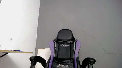 damien_444 online show from February 10, 9:30 pm