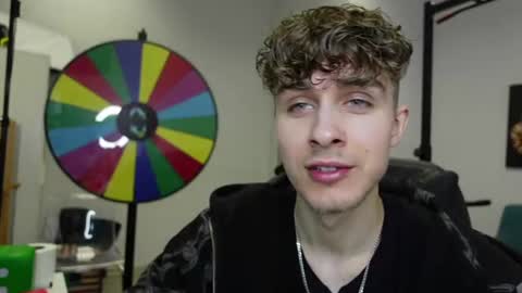 DAMIEN DALLAS online show from June 28, 1:17 pm
