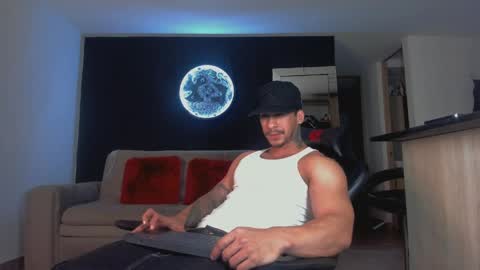 INSTAGRAM  DAMMIANMILLEROFICIAL online show from April 21, 2:04 am