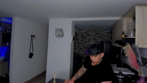 INSTAGRAM  DAMMIANMILLEROFICIAL online show from February 9, 10:47 pm