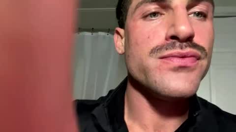 Clyde online show from February 3, 5:18 pm