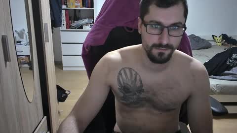 Snapshot of dan_the_man405 chatting on March 6, 7:21 pm King Dan online show from March 6, 7:21 pm