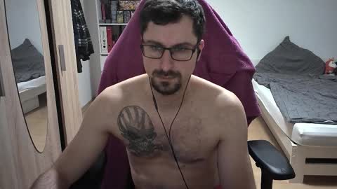 King Dan online show from December 4, 9:00 pm