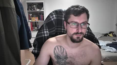 Snapshot of dan_the_man405 chatting on January 13, 7:53 pm King Dan online show from January 13, 7:53 pm