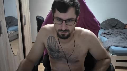 Snapshot of dan_the_man405 chatting on September 22, 8:08 pm King Dan online show from September 22, 8:08 pm