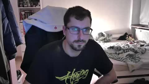 Snapshot of dan_the_man405 chatting on December 9, 7:24 pm King Dan online show from December 9, 7:24 pm
