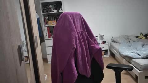 Snapshot of dan_the_man405 chatting on February 14, 7:44 pm King Dan online show from February 14, 7:44 pm
