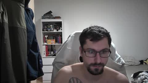 Snapshot of dan_the_man405 chatting on January 10, 8:26 pm King Dan online show from January 10, 8:26 pm