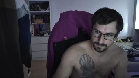 Snapshot of dan_the_man405 chatting on February 7, 2:37 pm King Dan online show from February 7, 2:37 pm