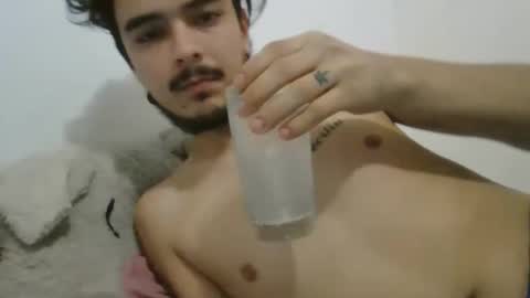 Snapshot of dani_42017 chatting on March 9, 10:19 am dani_42017 online show from March 9, 10:19 am