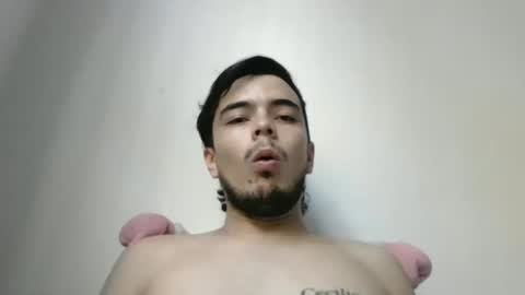 Snapshot of dani_42017 chatting on December 18, 11:56 am dani_42017 online show from December 18, 11:56 am