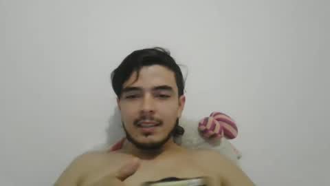 Snapshot of dani_42017 chatting on January 4, 11:22 am dani_42017 online show from January 4, 11:22 am