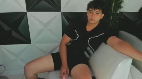 Snapshot of dani_cumboy chatting on October 14, 4:03 pm dani_cumboy online show from October 14, 4:03 pm