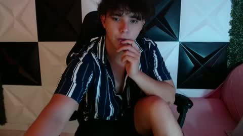 Snapshot of dani_cumboy chatting on February 13, 2:12 am dani_cumboy online show from February 13, 2:12 am