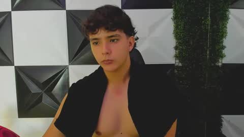 Snapshot of dani_cumboy chatting on September 24, 1:42 pm dani_cumboy online show from September 24, 1:42 pm