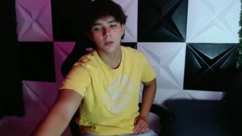 Snapshot of dani_cumboy chatting on January 14, 3:32 am dani_cumboy online show from January 14, 3:32 am
