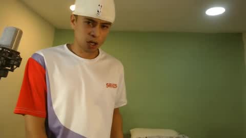 danielitopapii online show from June 12, 1:37 am