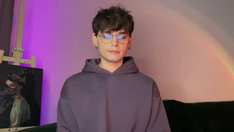 danieltuckerr online show from April 22, 3:50 pm