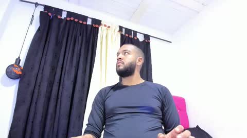 Snapshot of dann_27 chatting on February 27, 4:20 am Dann online show from February 27, 4:20 am