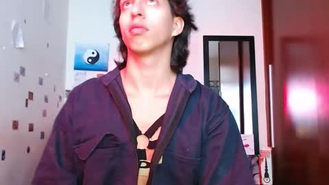 Snapshot of danny__phantom chatting on October 12, 8:58 pm phantom555 online show from October 12, 8:58 pm