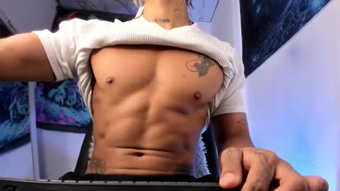 Snapshot of dante_cooper_0 chatting on October 19, 1:10 am dante_cooper_0 online show from October 19, 1:10 am