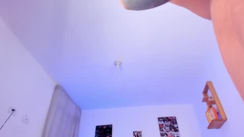 Snapshot of dante_cooper_0 chatting on March 11, 10:18 am dante_cooper_0 online show from March 11, 10:18 am