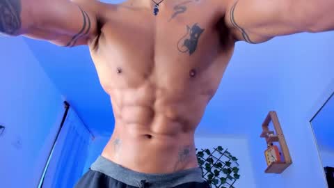Snapshot of dante_cooper_0 chatting on December 17, 11:39 am dante_cooper_0 online show from December 17, 11:39 am