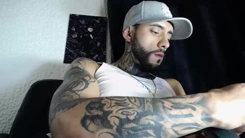 Snapshot of dante_d_angelo_ chatting on September 24, 7:40 am dante_d_angelo_ online show from September 24, 7:40 am