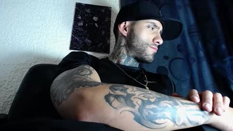 dante_d_angelo_ online show from November 28, 6:49 am