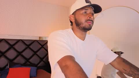 Snapshot of dante_jons chatting on October 7, 4:05 am dante_jons online show from October 7, 4:05 am