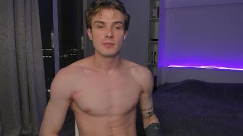 Dante and Ray online show from November 28, 7:27 pm