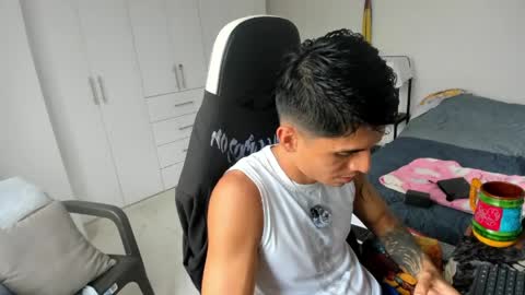 X Dante7373574 online show from April 20, 9:28 pm