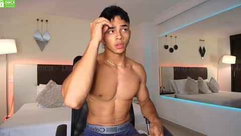 Snapshot of danteestone chatting on January 31, 5:10 pm Dante online show from January 31, 5:10 pm