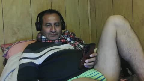 Snapshot of dantehot82 chatting on December 18, 12:54 am dantehot82 online show from December 18, 12:54 am
