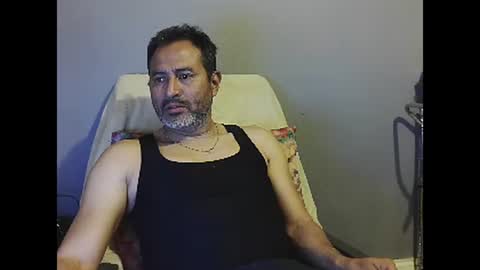 Snapshot of dantehot82 chatting on January 10, 11:50 pm dantehot82 online show from January 10, 11:50 pm