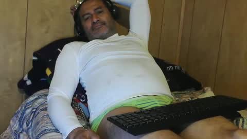 Snapshot of dantehot82 chatting on January 1, 7:20 am dantehot82 online show from January 1, 7:20 am