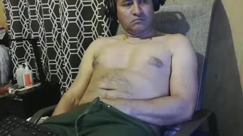 Snapshot of dantehot82 chatting on February 3, 3:42 am dantehot82 online show from February 3, 3:42 am